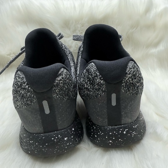 RARE Nike LunarEpic Flyknit 2 in Oreo/Space - Picture 5 of 7